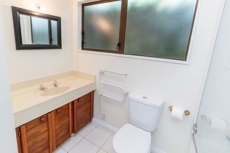 Photo of property in 28a Farm Road, Northland, Wellington, 6012