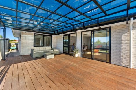 Photo of property in 31 Atutahi Street, Hurdon, New Plymouth, 4310