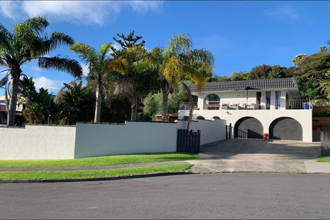 Photo of property in 26 King Richard Place, Browns Bay, Auckland, 0630