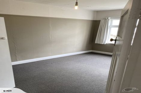 Photo of property in 14 Hawker Street, Mount Victoria, Wellington, 6011