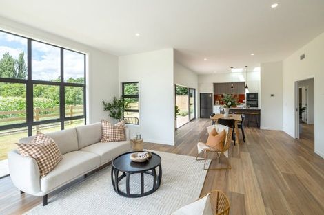 Photo of property in 6b James Kidd Place, Greytown, 5712