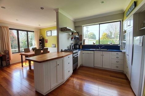 Photo of property in 5 Arthur Street, Hawera, 4674