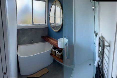 Photo of property in 12a Hinton Place, Weymouth, Auckland, 2103