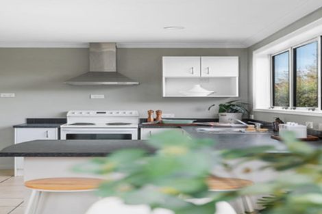 Photo of property in 220 Belvedere Road, Carterton, 5713