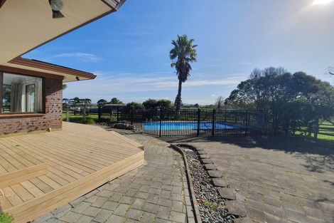 Photo of property in 143 Hamlin Road, Ardmore, Papakura, 2582