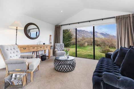 Photo of property in 7 Kerrera Lane, Jacks Point, Queenstown, 9371
