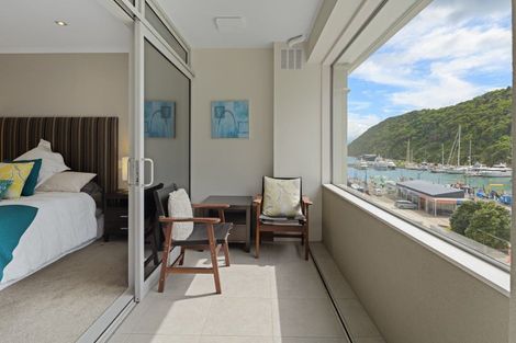 Photo of property in Oxleys Rock Apartments, 401/6 London Quay, Picton, 7220