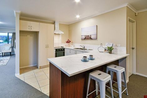 Photo of property in 10 Rock Daisy Crescent, Mangere, Auckland, 2022
