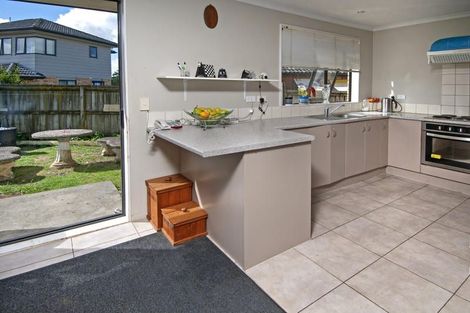 Photo of property in 7 Misty Valley Drive, Henderson, Auckland, 0612