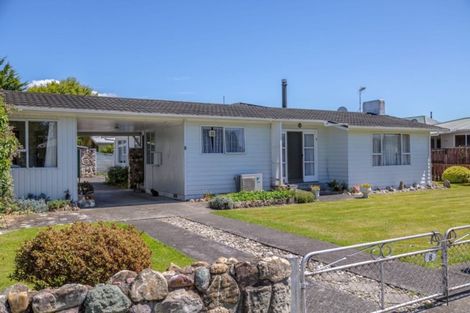 Photo of property in 8 Booth Street, Carterton, 5713