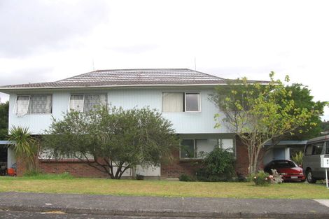 Photo of property in 4 Lancelot Place, Glenfield, Auckland, 0629