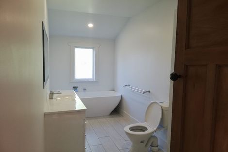 Photo of property in 3 Wattle Street, New Lynn, Auckland, 0600