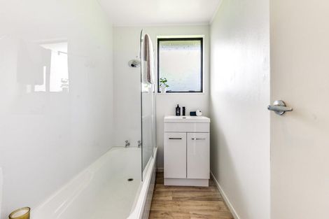 Photo of property in 79 Moore Street, Leamington, Cambridge, 3432