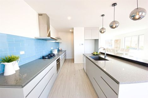 Photo of property in 155 Godfrey Drive, Orewa, 0931