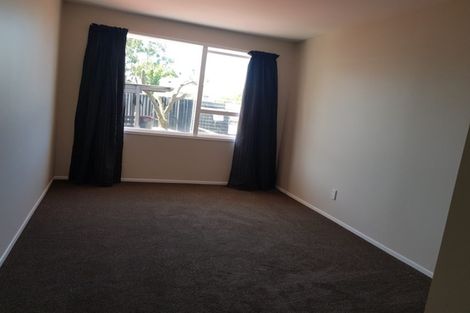 Photo of property in 2/14a Branksome Place, Parklands, Christchurch, 8083