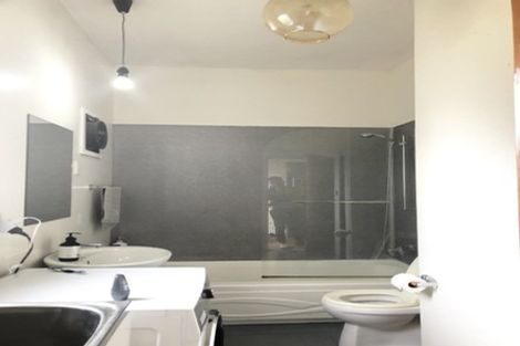 Photo of property in 48 Lambeth Road, Mount Eden, Auckland, 1041