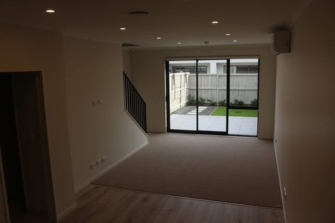 Photo of property in 43 Periko Way, Takanini, 2112