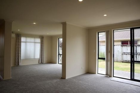 Photo of property in 16 Te Manatu Drive, Huntington, Hamilton, 3210