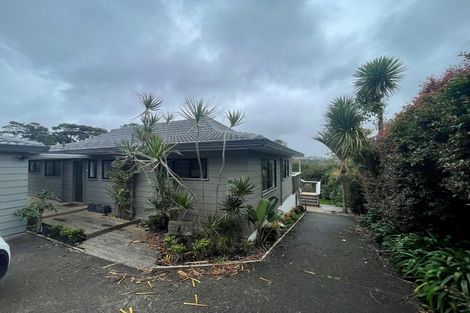 Photo of property in 2/28 Coroglen Avenue, Birkenhead, Auckland, 0626