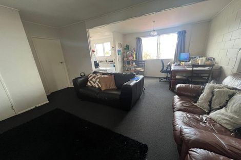 Photo of property in 7/19 Pirie Crescent, Moera, Lower Hutt, 5010