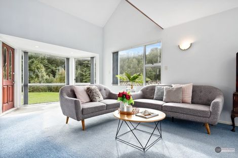 Photo of property in 11 Panorama Grove, Harbour View, Lower Hutt, 5010