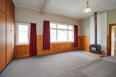 Photo of property in 11 Clifden Highway, Tuatapere, 9620