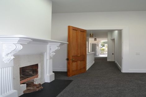 Photo of property in 29 Queen Street, Mount Victoria, Wellington, 6011