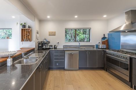 Photo of property in 1 Haunui Way, Pukerua Bay, 5026