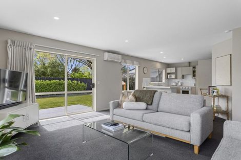 Photo of property in 4 Magnolia Lane, St Albans, Christchurch, 8052