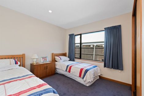 Photo of property in 24 Inglewood Place, Avonhead, Christchurch, 8042