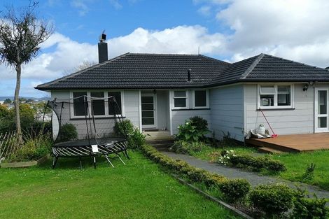 Photo of property in 2 Marie Crescent, Te Atatu South, Auckland, 0610
