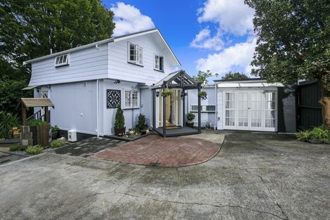 Photo of property in 2/8 Abbeygate Street, Birkdale, Auckland, 0626