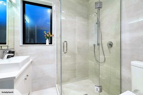 Photo of property in 27 Tir Conaill Avenue, Flat Bush, Auckland, 2019