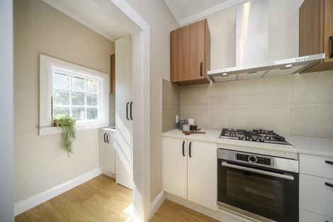 Photo of property in 17 Stewart Crescent, Hokowhitu, Palmerston North, 4410