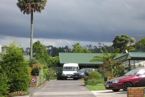 Photo of property in 11 Coupland Court, Glendene, Auckland, 0602