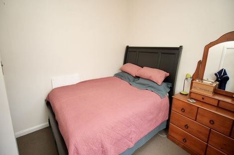 Photo of property in 16 Rata Street, Roslyn, Palmerston North, 4414