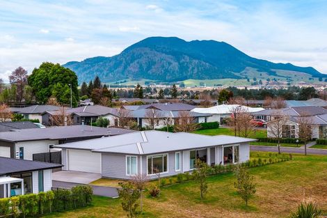 Photo of property in 12 Bastille Court, Rangatira Park, Taupo, 3330