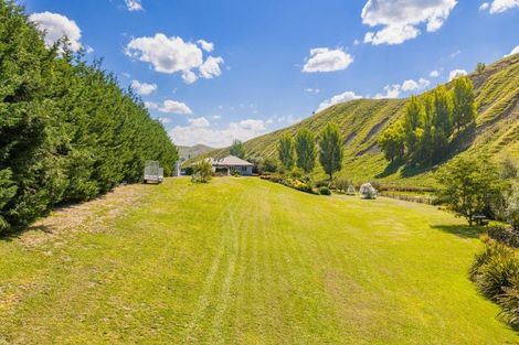 Photo of property in 1127 Pourerere Road, Omakere, Waipawa, 4271