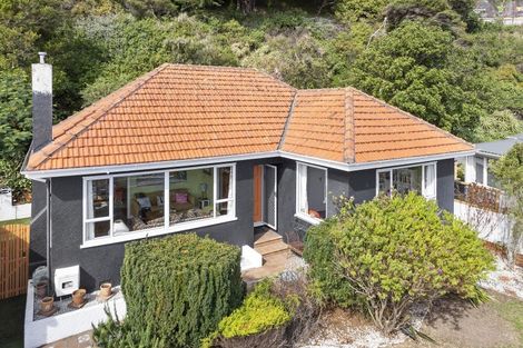Photo of property in 137 Muritai Road, Eastbourne, Lower Hutt, 5013
