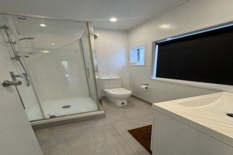 Photo of property in 59 Lincoln Park Avenue, Massey, Auckland, 0614