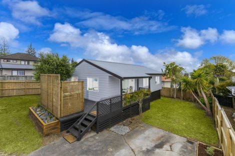 Photo of property in 2/284 Rangatira Road, Beach Haven, Auckland, 0626