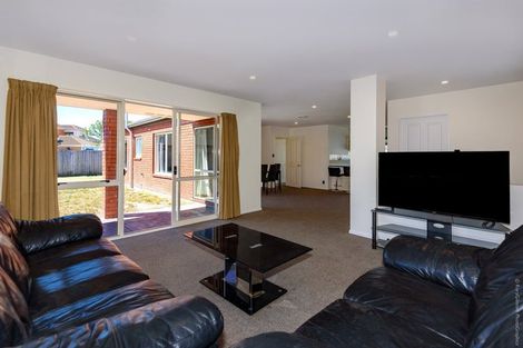 Photo of property in 56 Beach Road, North New Brighton, Christchurch, 8083