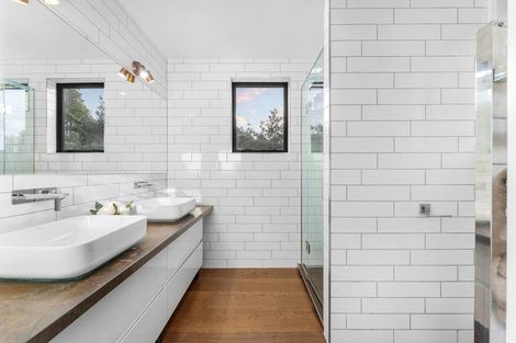 Photo of property in 339 Ridge Road, Paremoremo, Albany, 0793