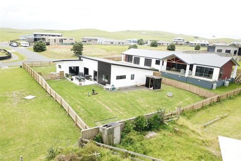 Photo of property in 43 Sunset Drive, Baylys Beach, Dargaville, 0377