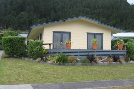 Photo of property in 402 Waterways Parade, Pauanui, Hikuai, 3579