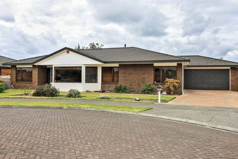 Photo of property in 13 Knightsbridge Place, Taradale, Napier, 4112