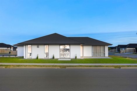 Photo of property in 2 Hapua Lane, Pegasus, 7612