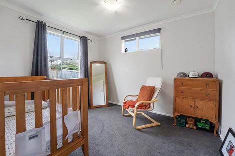 Photo of property in 10 Heaphy Street, Westown, New Plymouth, 4310