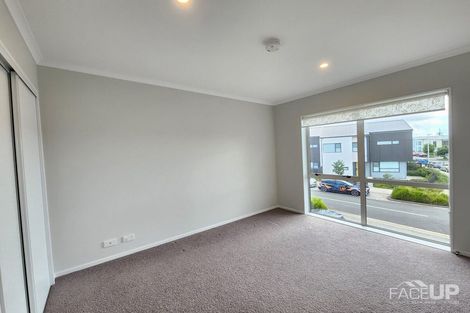 Photo of property in 32 Eyton Kay Road, Hobsonville, Auckland, 0616