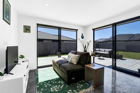 Photo of property in 44 Aratapu Street, Waitara, 4320